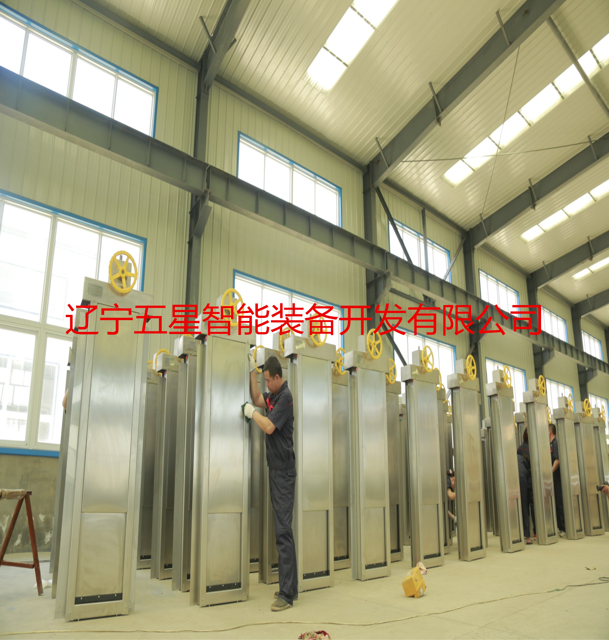排雨水明溝穿越隔斷截?cái)嘌b置